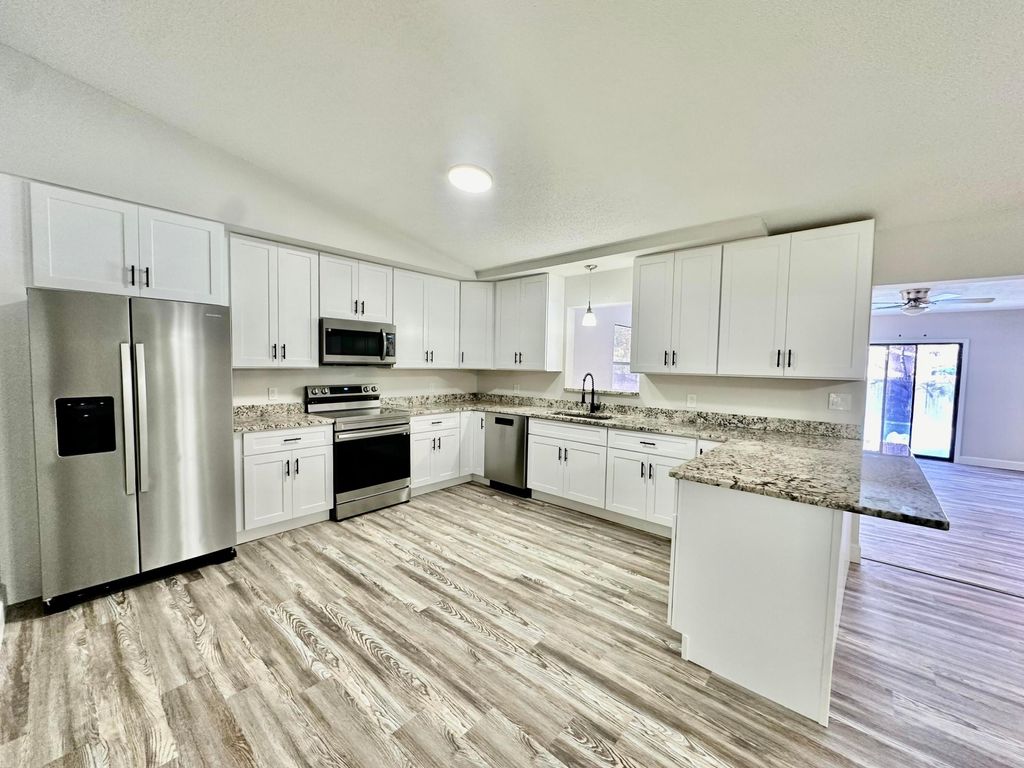 Photo of 6109 Tangelo Drive, Fort Pierce, FL 34982 (MLS # R10964138)