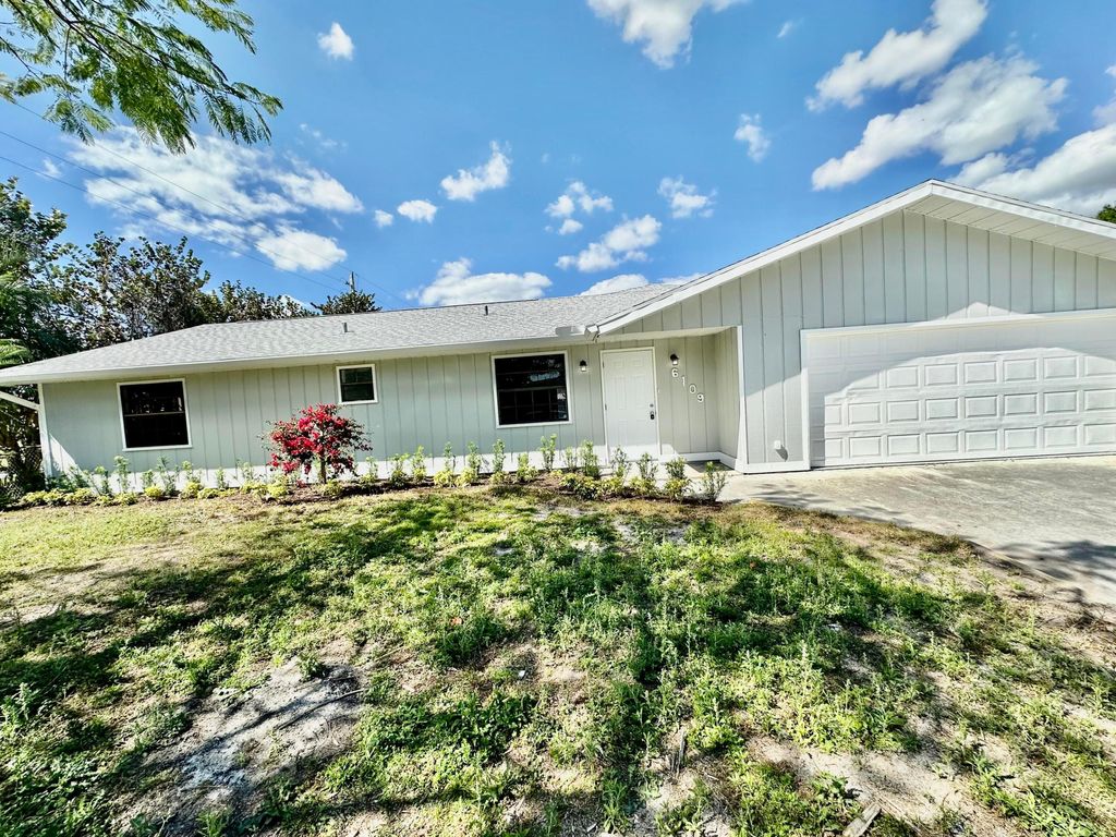 Photo of 6109 Tangelo Drive, Fort Pierce, FL 34982 (MLS # R10964138)