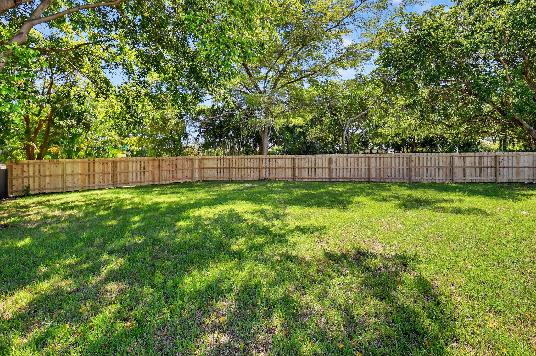 COCO WOOD LAKES SEC 2 - Residential