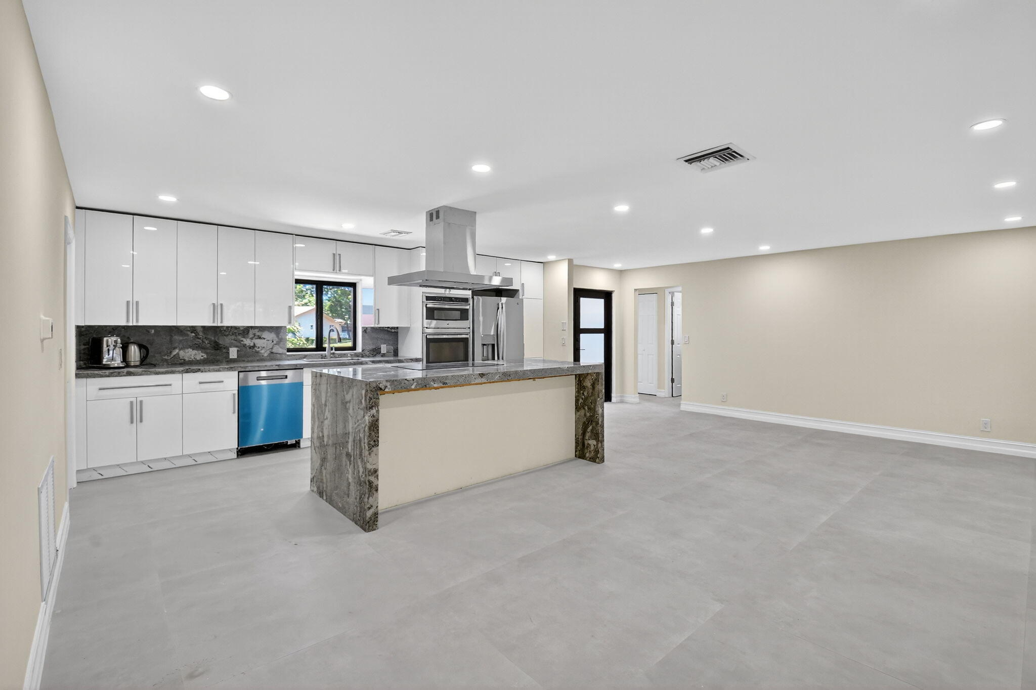 COCO WOOD LAKES SEC 2 - Residential