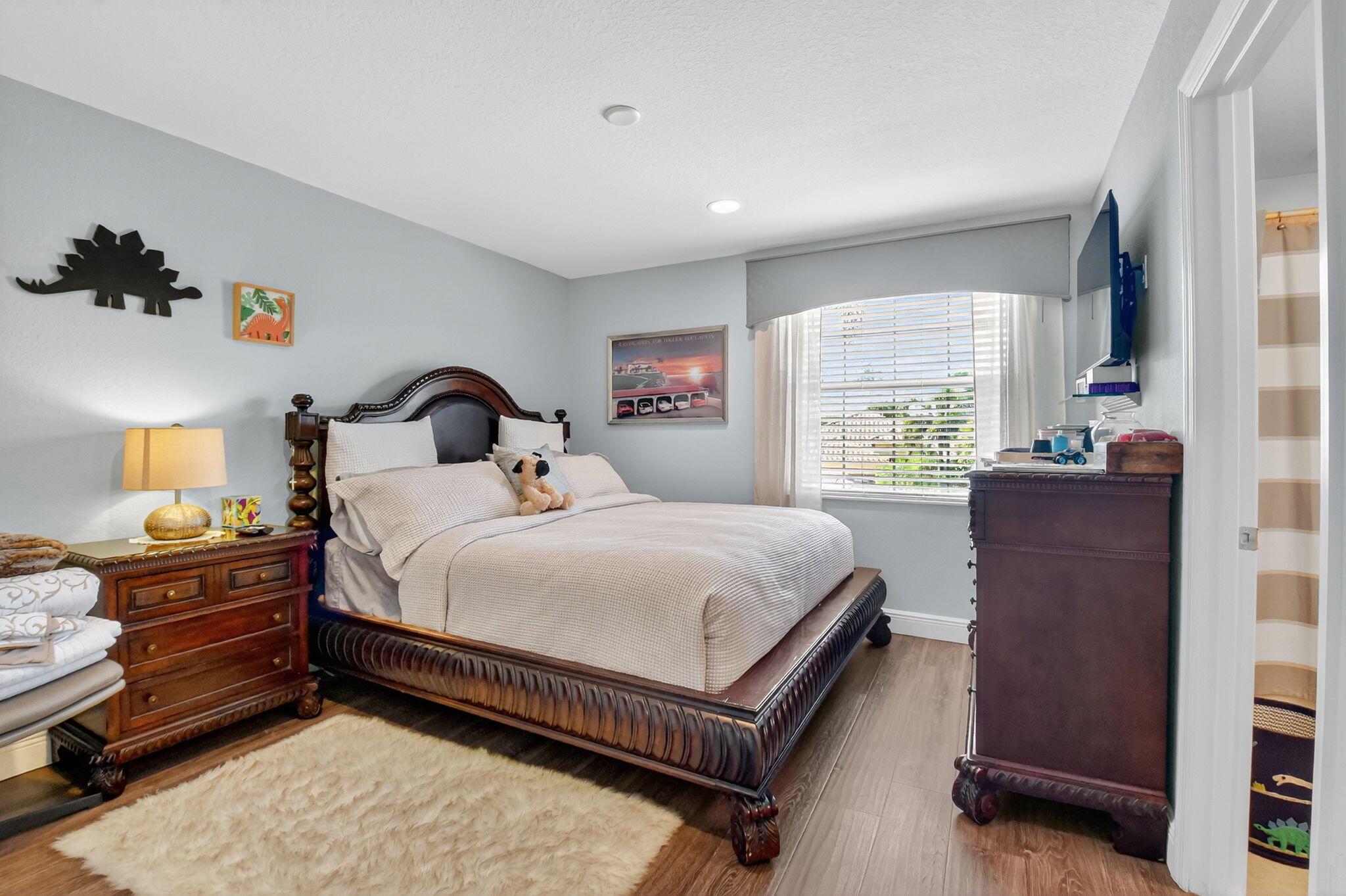 OAKMONT ESTATES PUD - Residential Lease