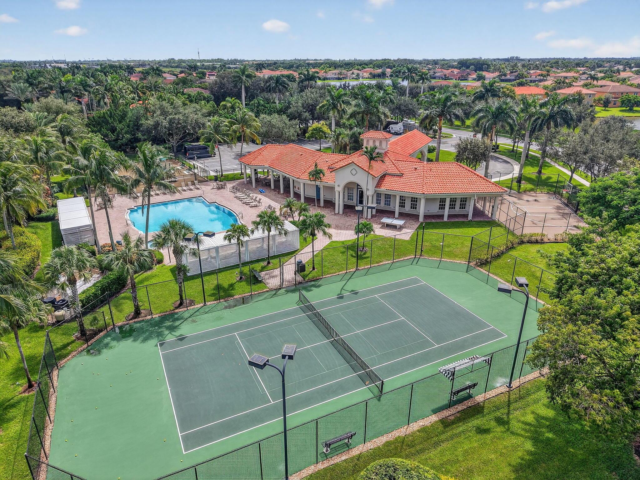 OAKMONT ESTATES PUD - Residential Lease