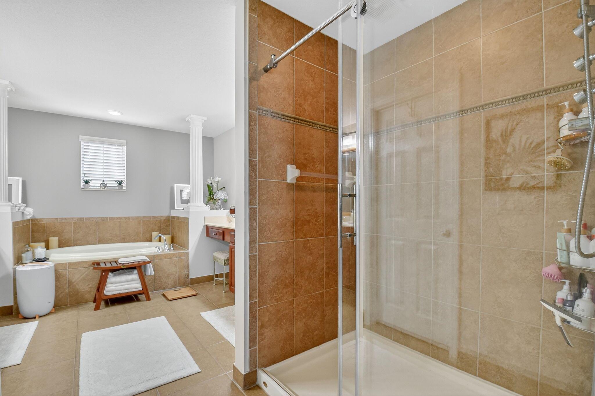 OAKMONT ESTATES PUD - Residential Lease