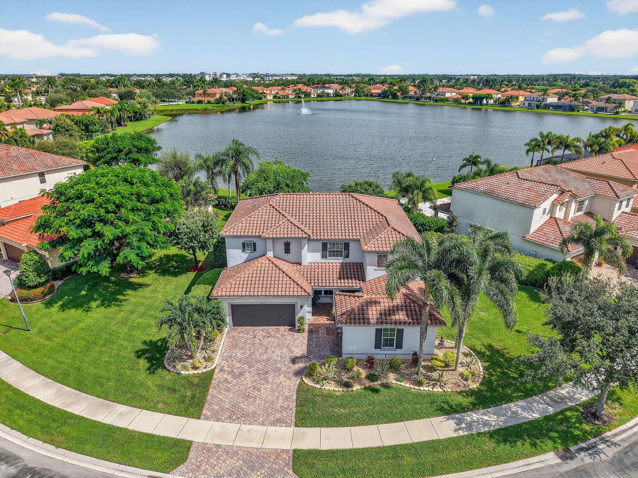 OAKMONT ESTATES PUD - Residential Lease