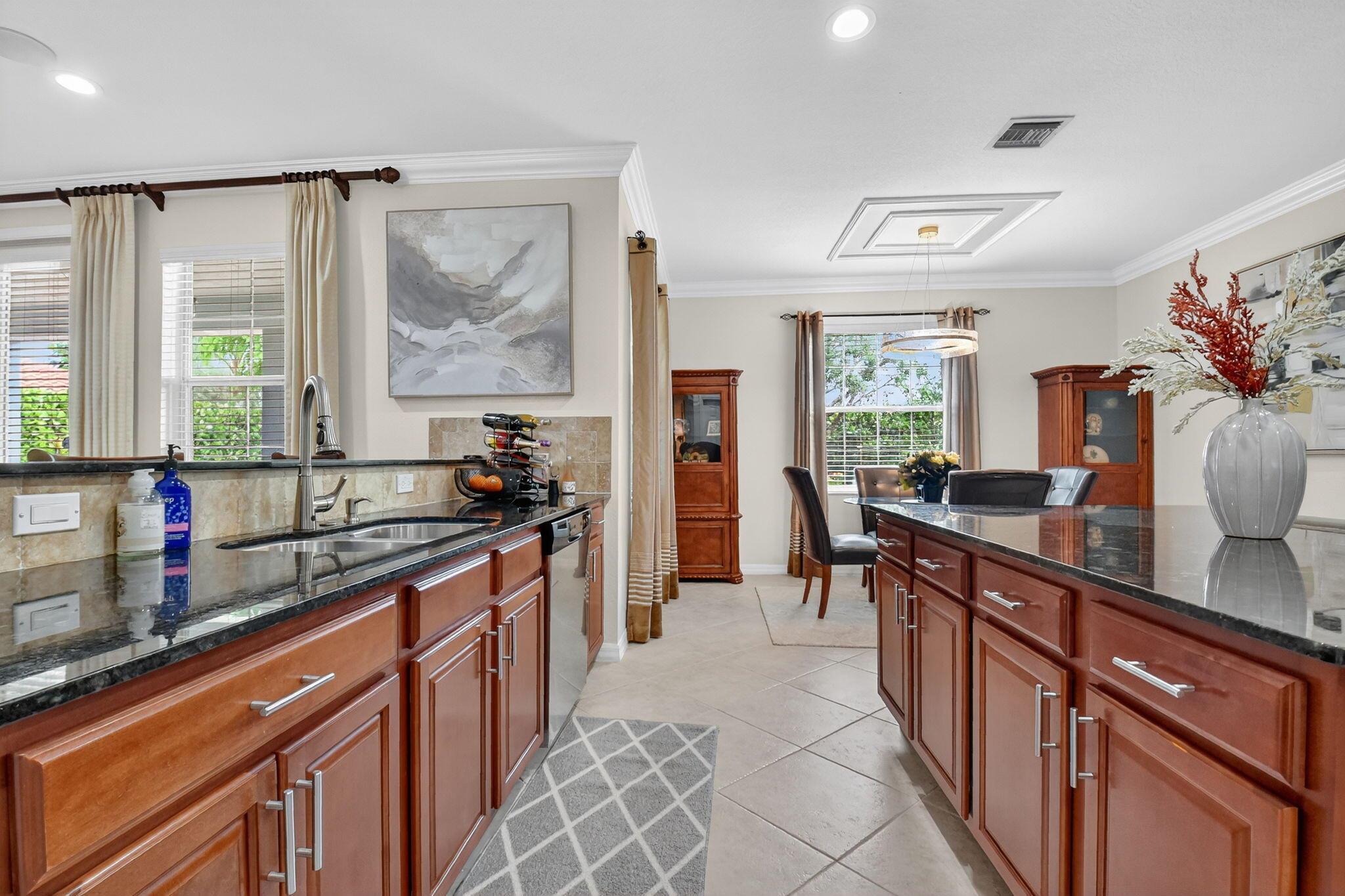 OAKMONT ESTATES PUD - Residential Lease