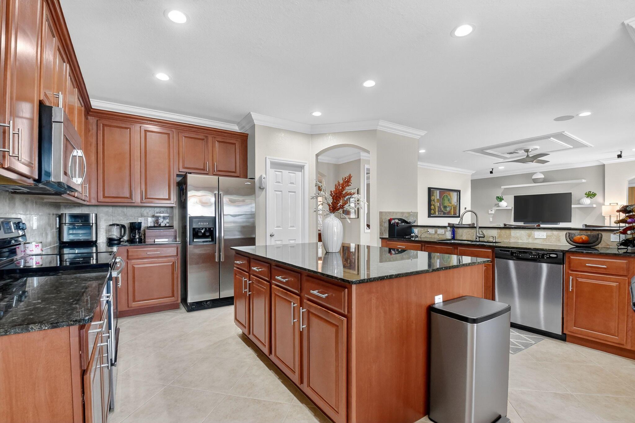 OAKMONT ESTATES PUD - Residential Lease