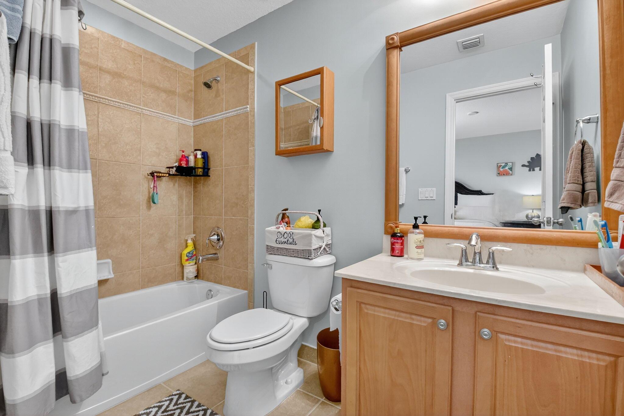 OAKMONT ESTATES PUD - Residential Lease