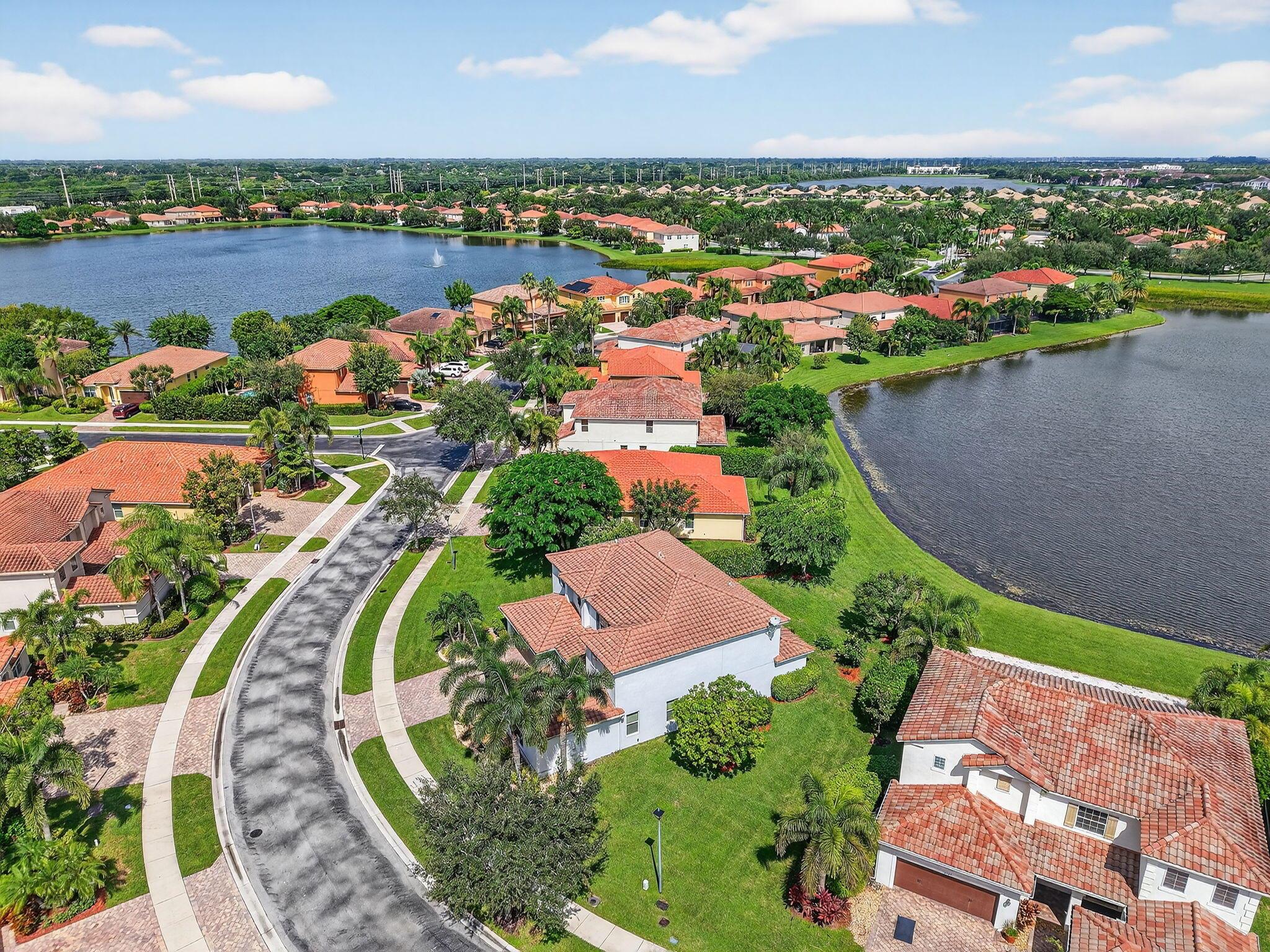 OAKMONT ESTATES PUD - Residential Lease