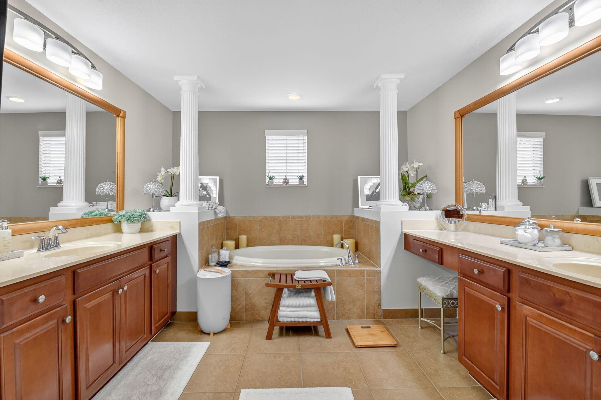 OAKMONT ESTATES PUD - Residential Lease