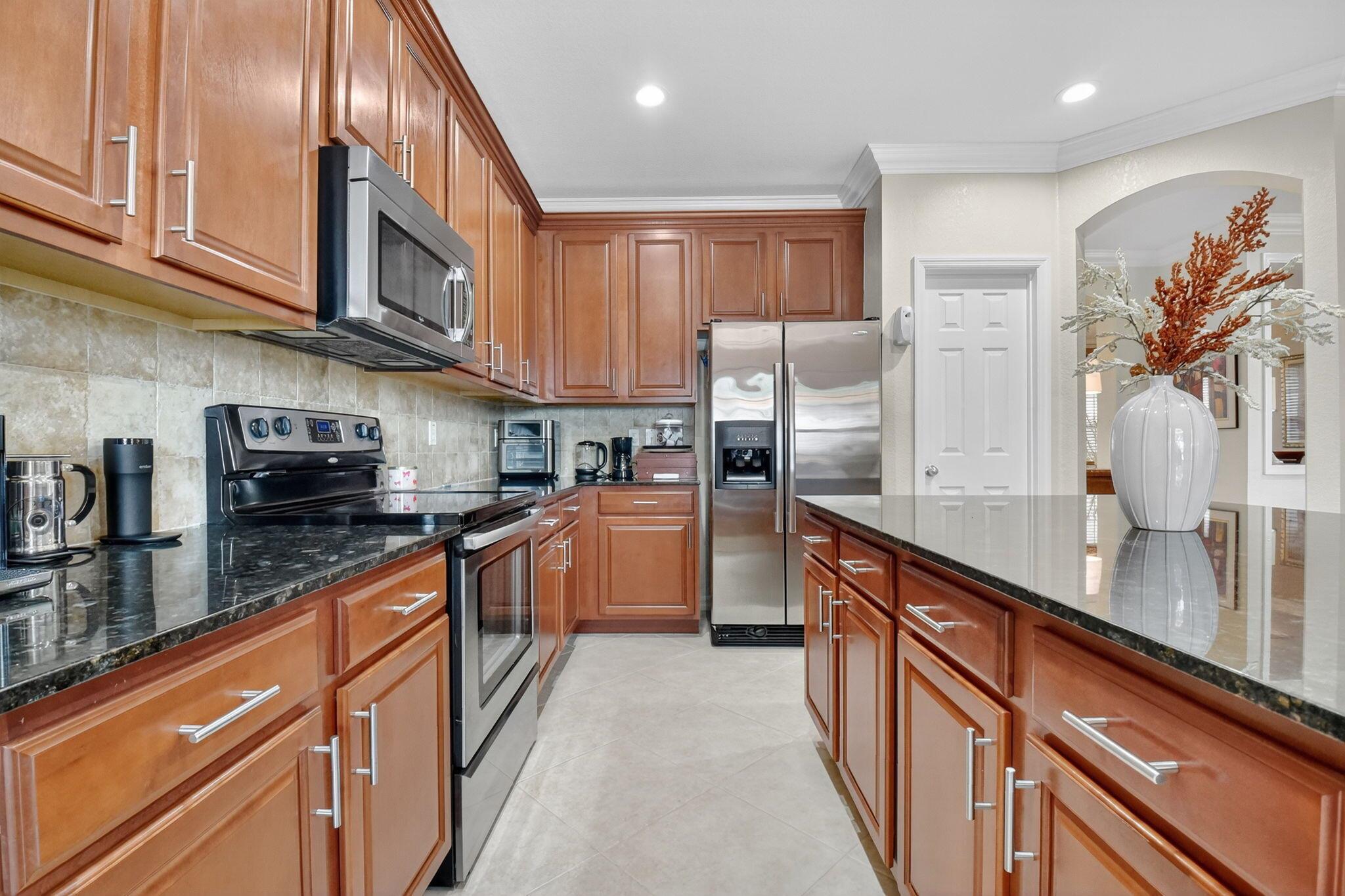 OAKMONT ESTATES PUD - Residential Lease