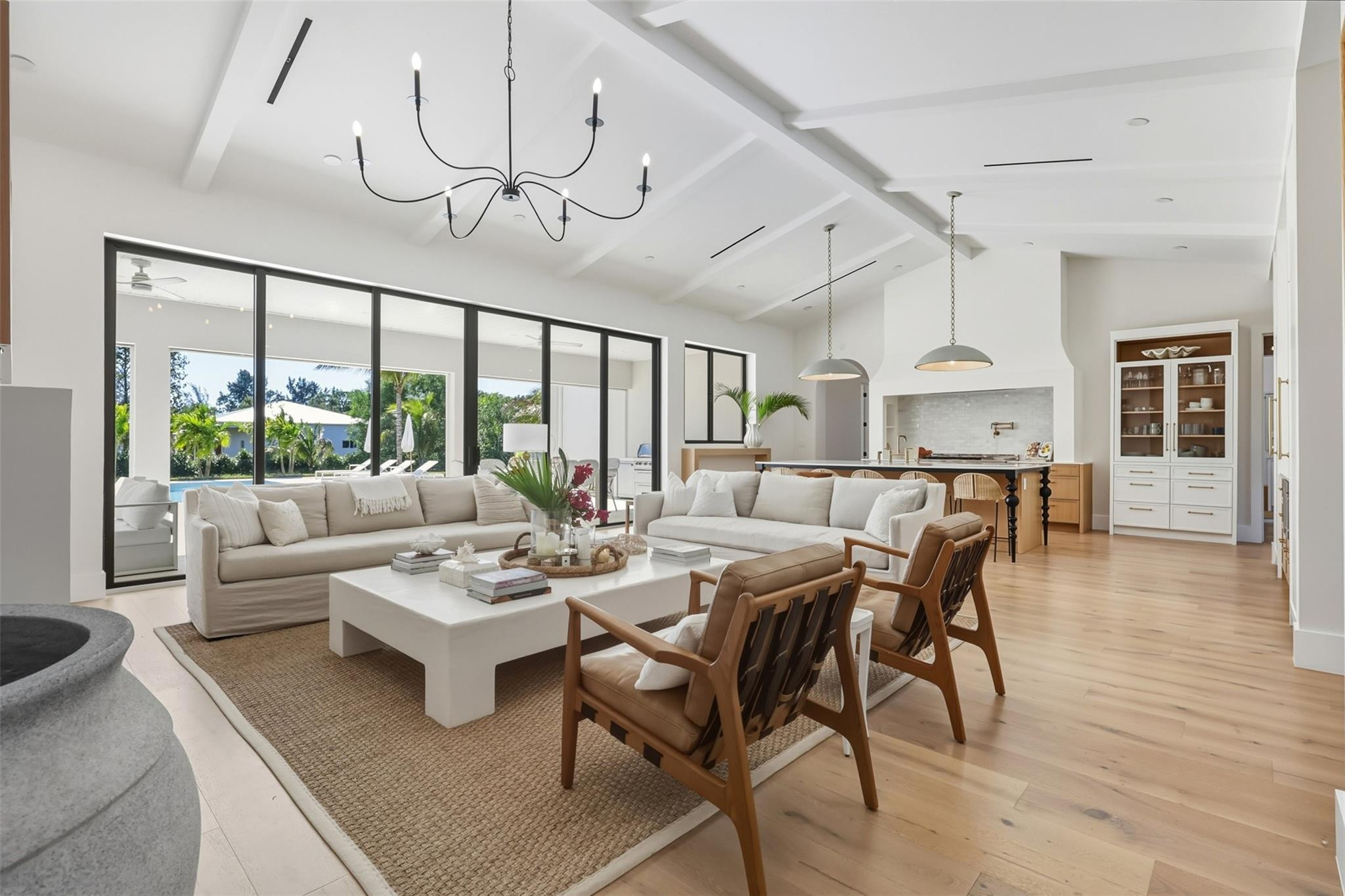 9120 Mockingbird Trail