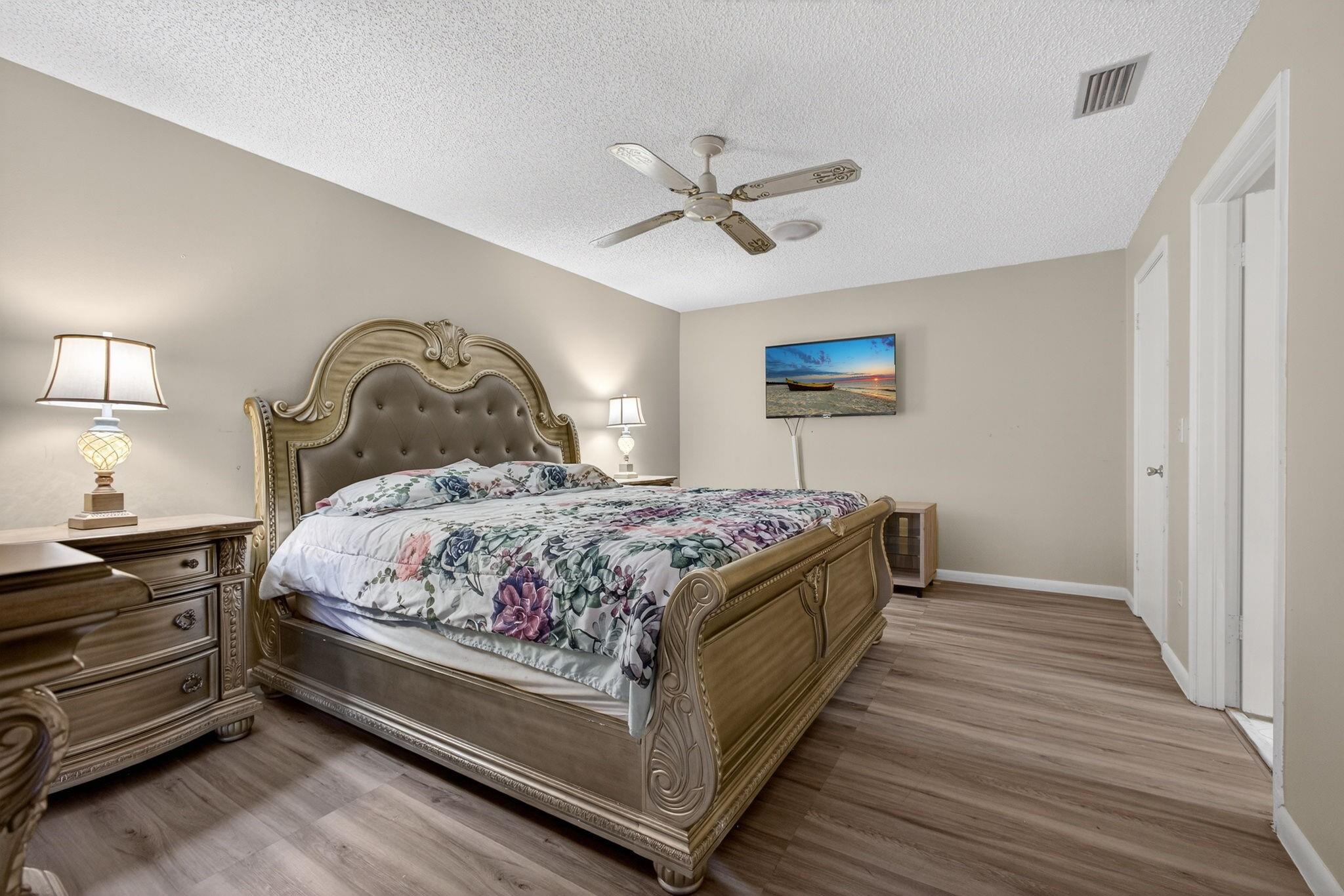 Quadrille - Residential