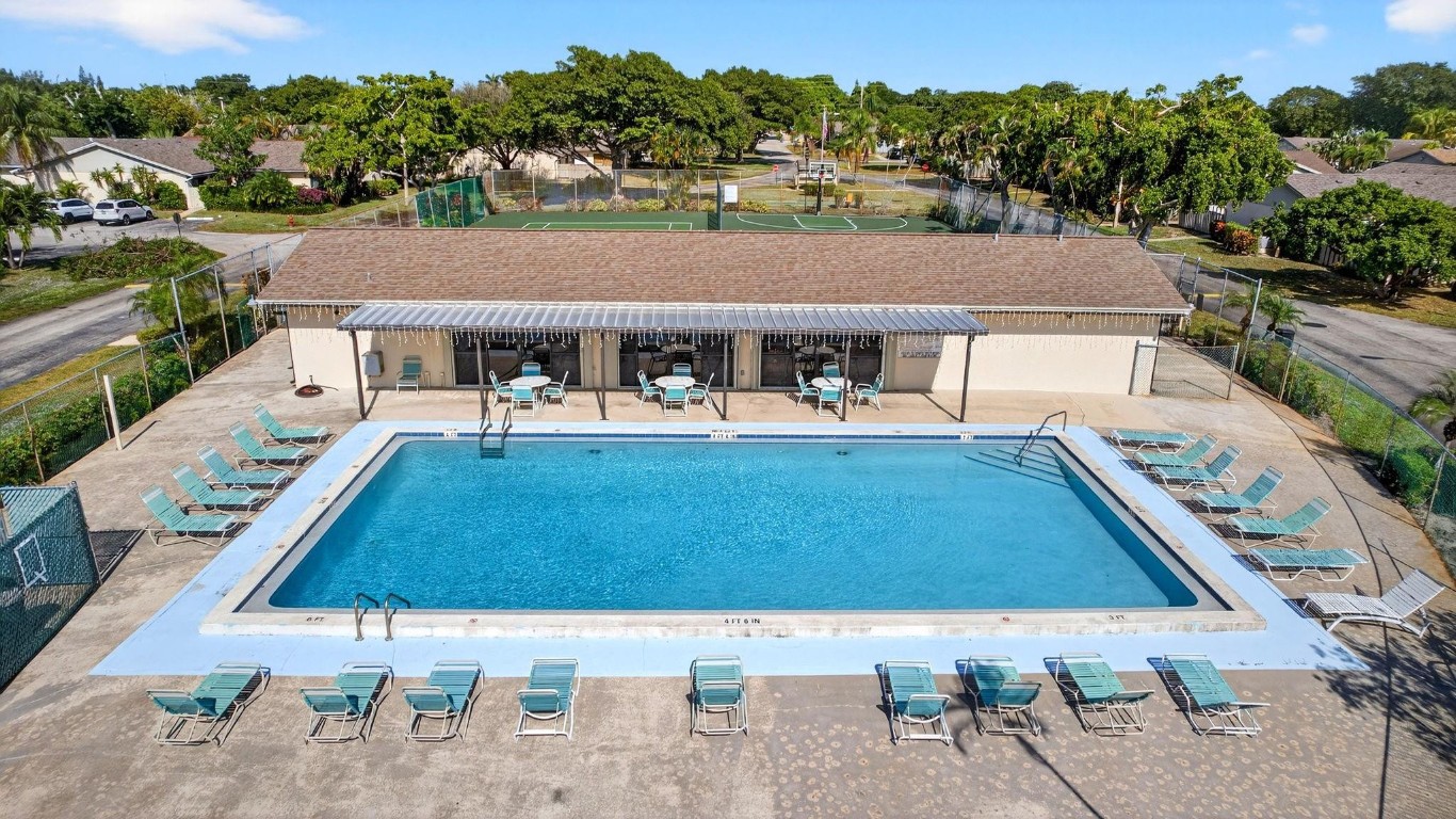 Quadrille - Residential