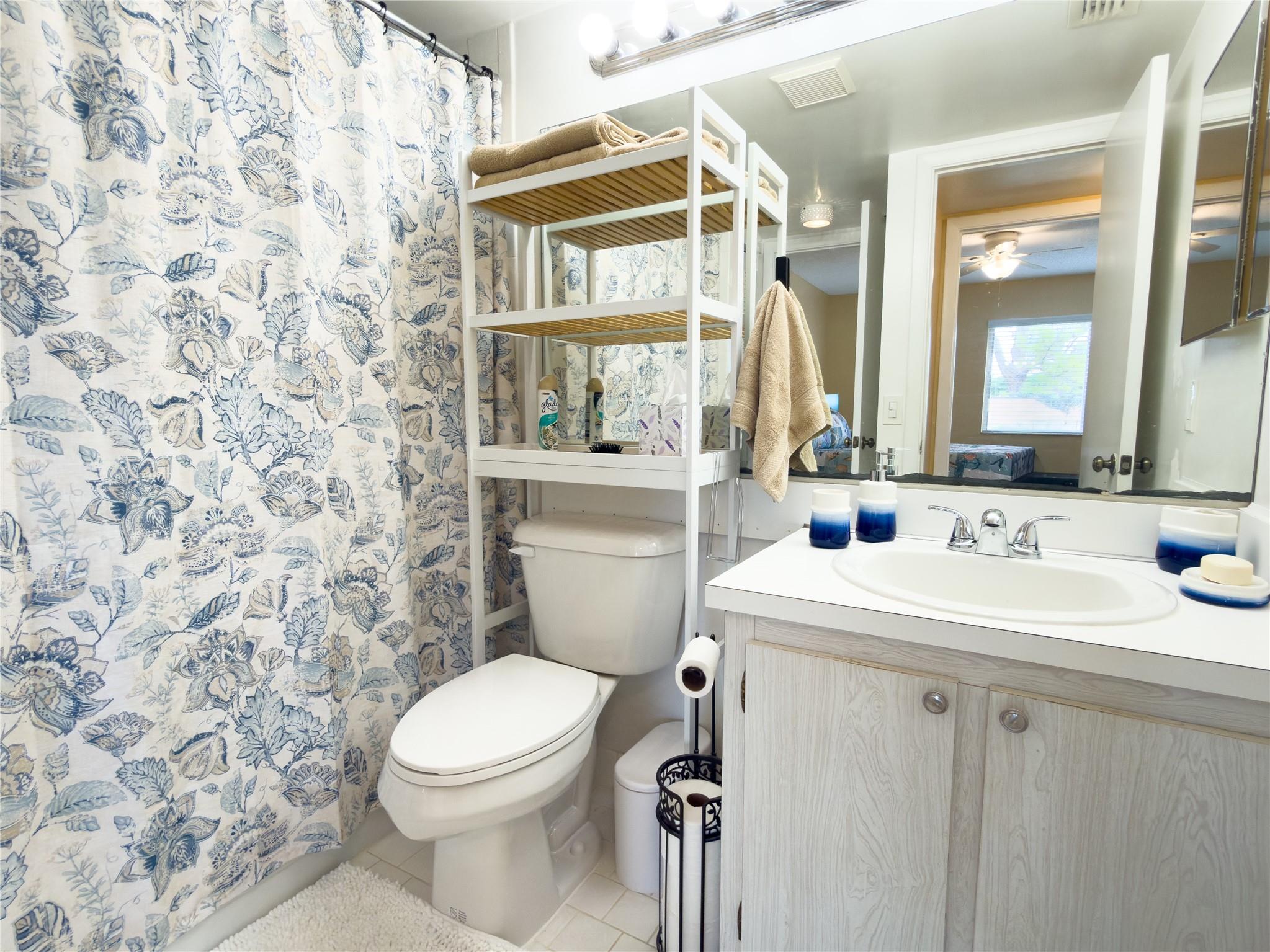 Pine Ridge Condo 03 South - Residential Lease