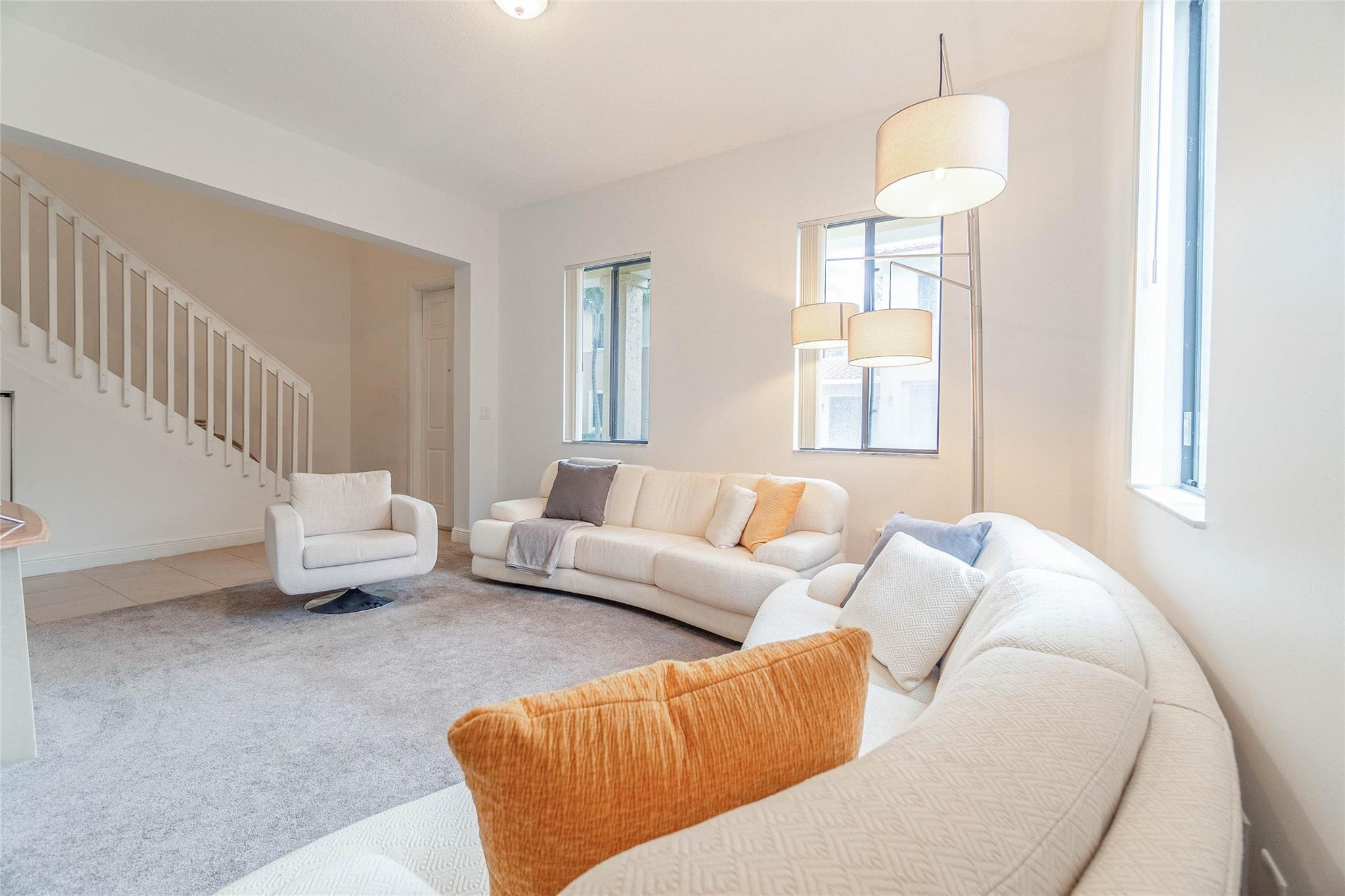 2514 Venetian Court 2514