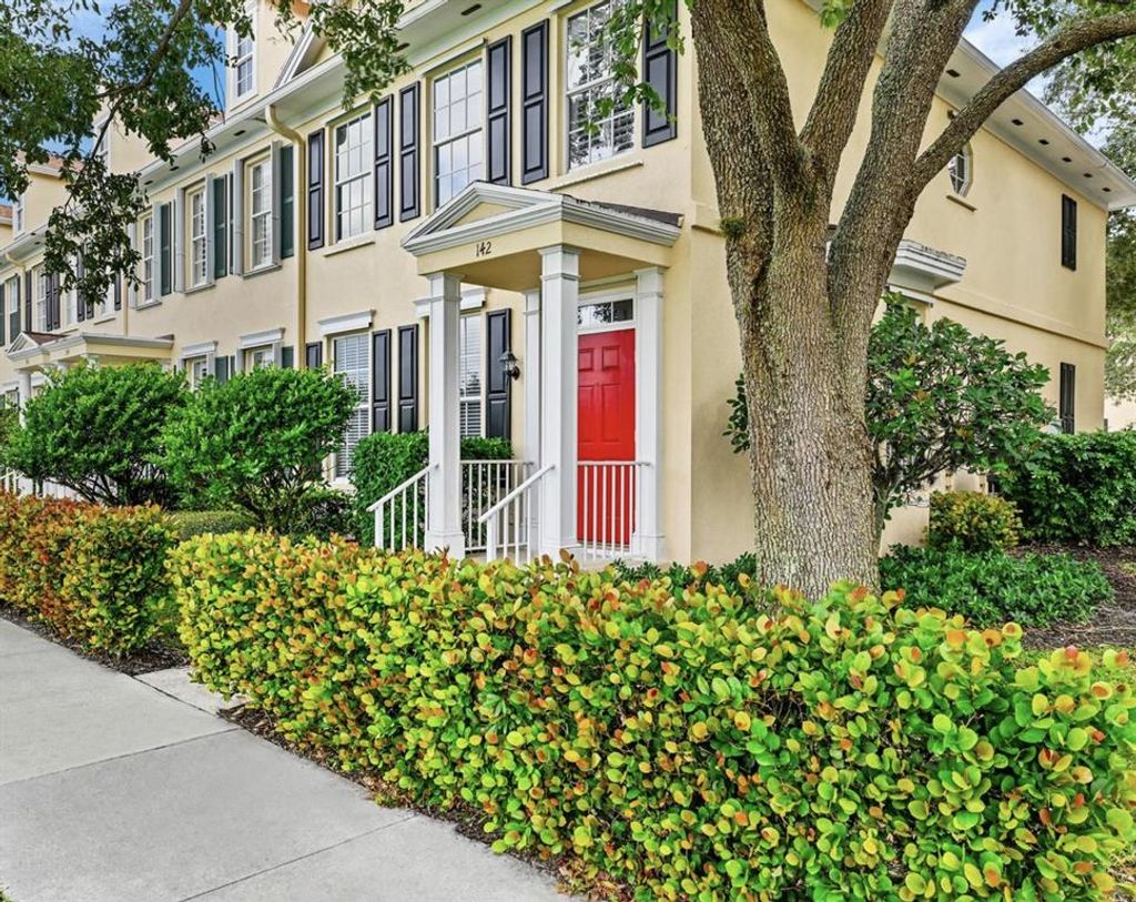 Photo of 142 Wentworth Court Ct, Jupiter, FL 33458 (MLS # R10724751)