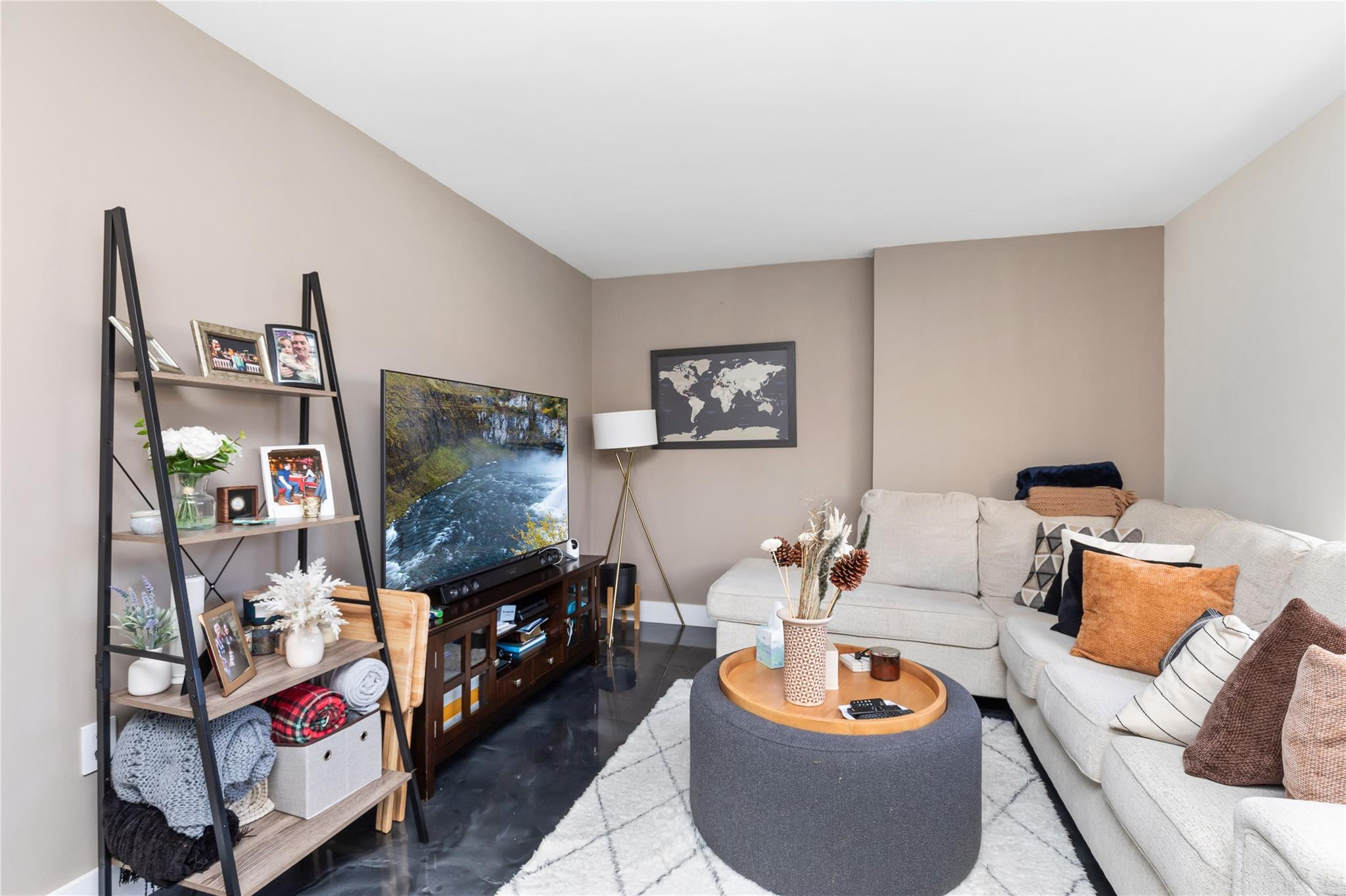 Allen Estates - Residential Income