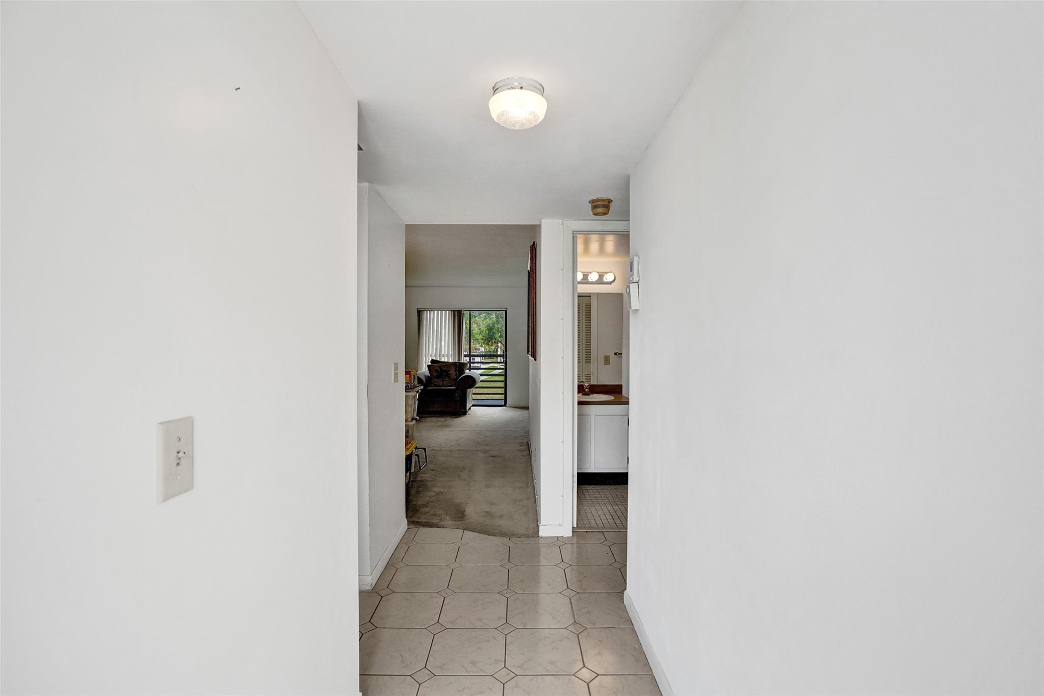 10434 Sunrise Lakes Blvd 202
