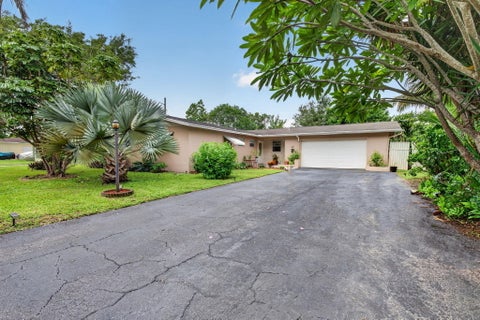 Photo of 167 NW 49TH Avenue, Plantation, FL 33317 (MLS # B26083722)
