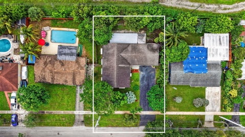 Tiny photo for 167 NW 49TH Avenue, Plantation, FL 33317 (MLS # B26083722)