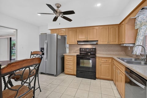 Tiny photo for 167 NW 49TH Avenue, Plantation, FL 33317 (MLS # B26083722)