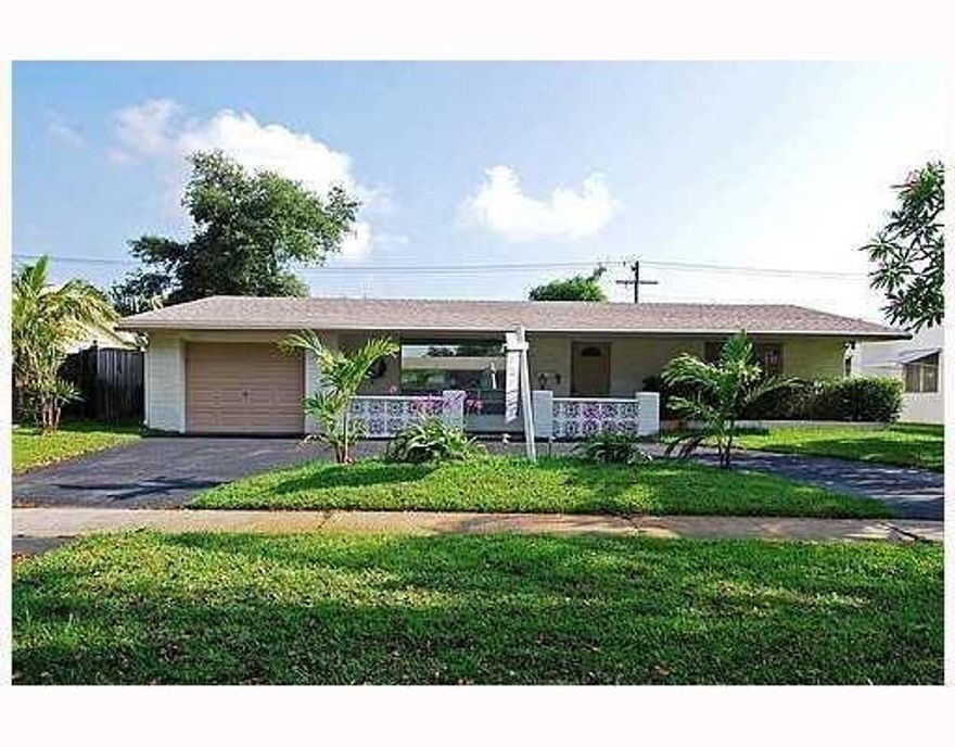 Spacious family home in the desirable Hollywood area along a quiet tree lined street. Spacious 3/2  has equally open backyard with room for pool. Walk in closet in Owner Suit. Over sized Family/Great Room. Circular drive way with one car garage. This home is near great schools for all ages, restaurants,  Joe DiMaggio Hospital, the Hollywood/Fort Lauderdale Airport and State parks.