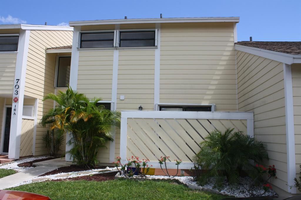 Photo of 703 Stonewood Court #16b, Jupiter, FL 33458 (MLS # R10734625)