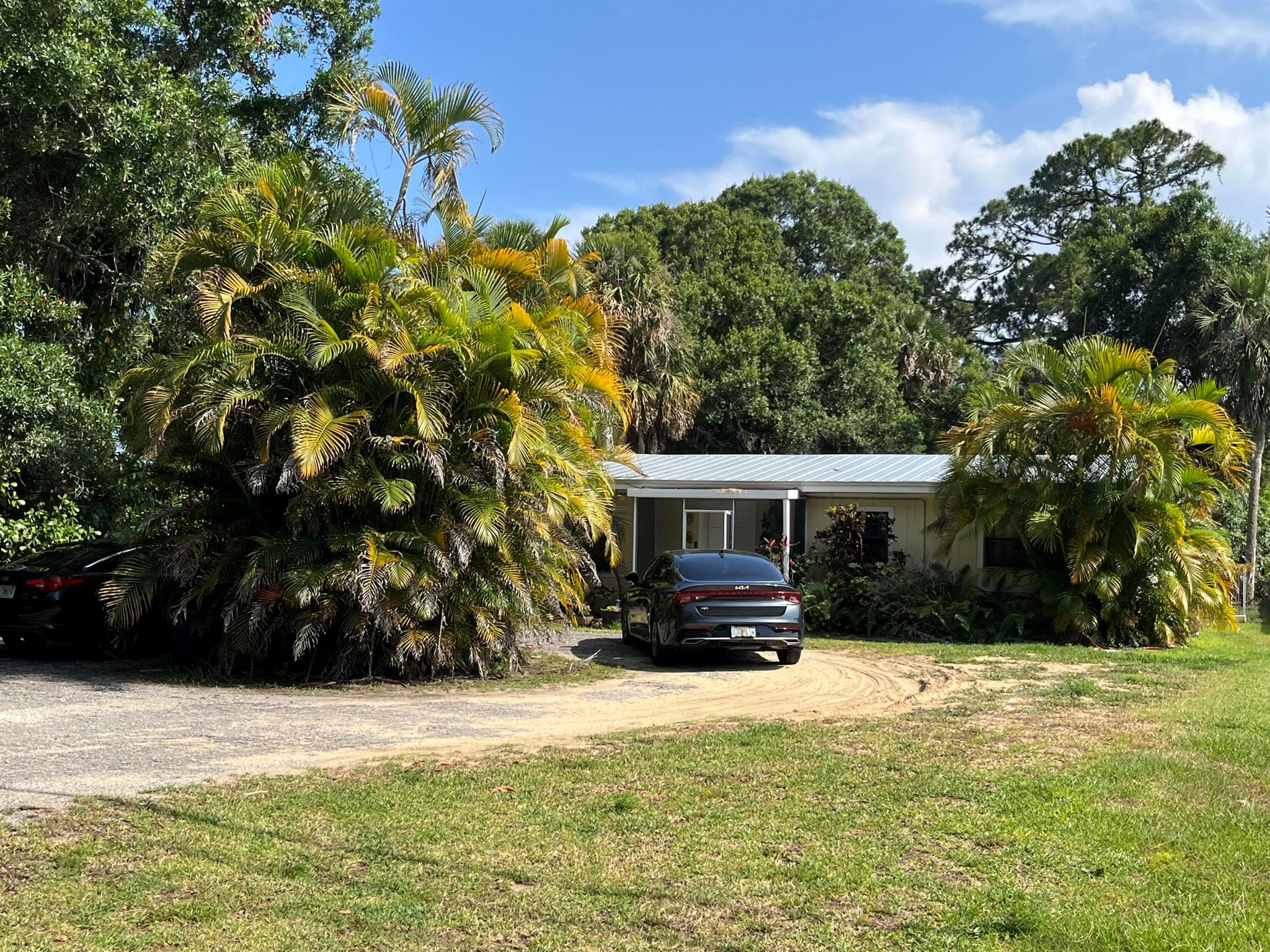 203 E Easy Street