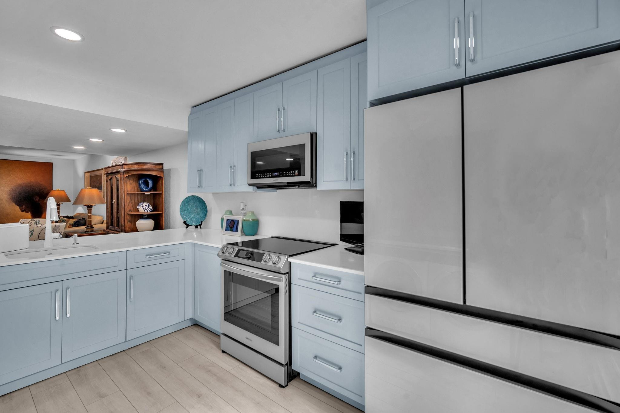 3073 N Palm Aire Drive 3073