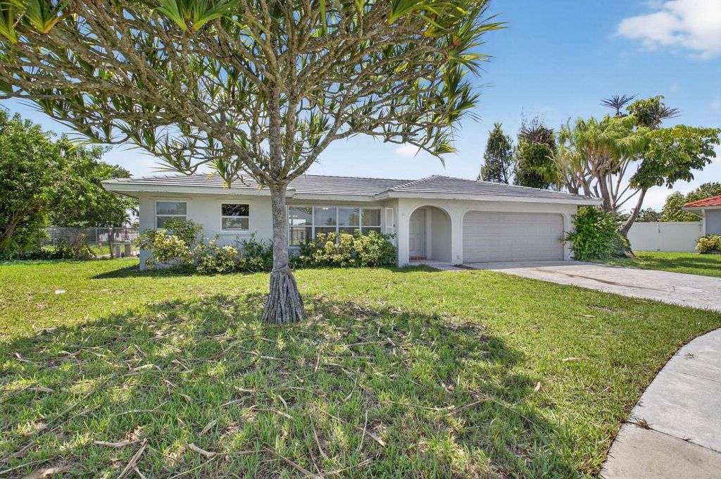 Photo of 22203 Aquila Street, Boca Raton, FL 33428 (MLS # R11108031)