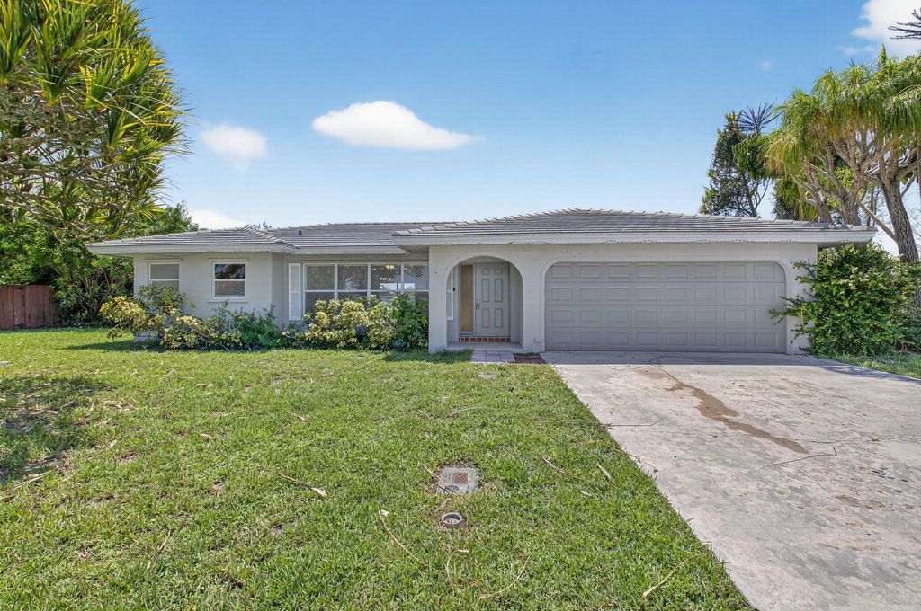 Photo of 22203 Aquila Street, Boca Raton, FL 33428 (MLS # R11108031)