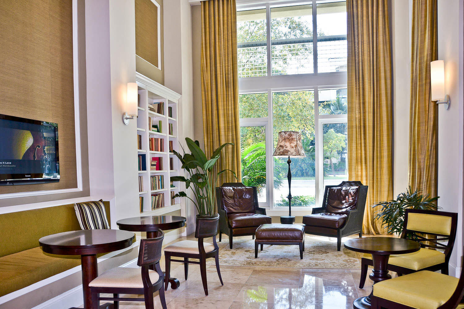 CITY PALMS CONDO - Residential Lease