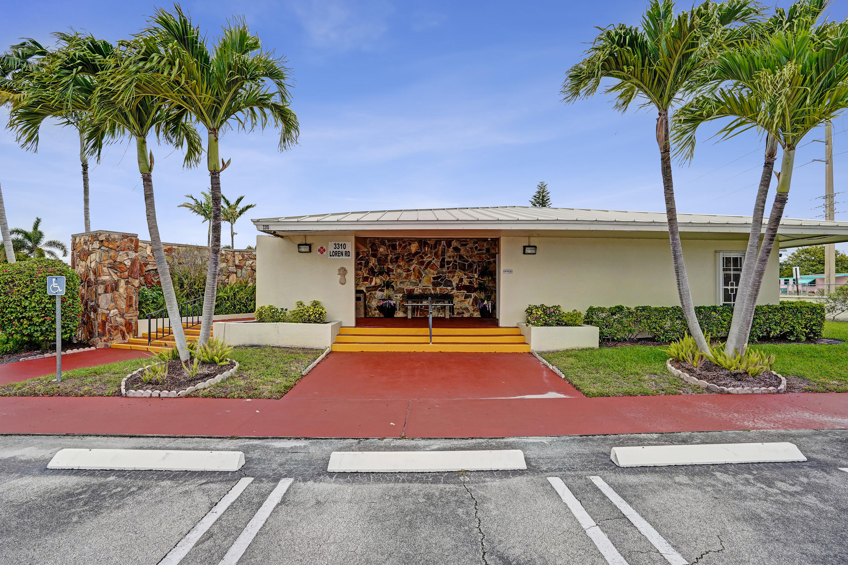 PINE POINT VILLAS CONDO - Residential