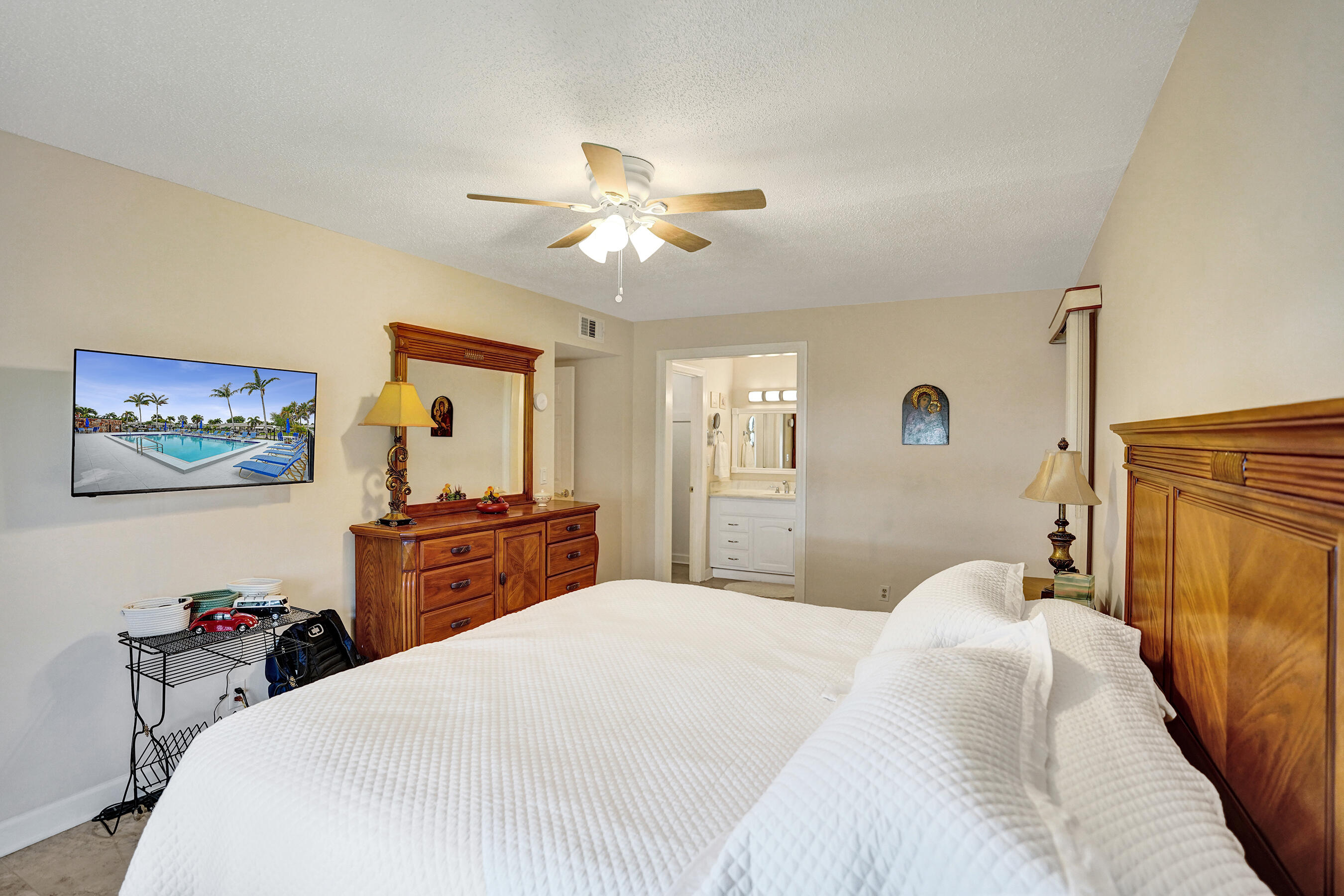 PINE POINT VILLAS CONDO - Residential