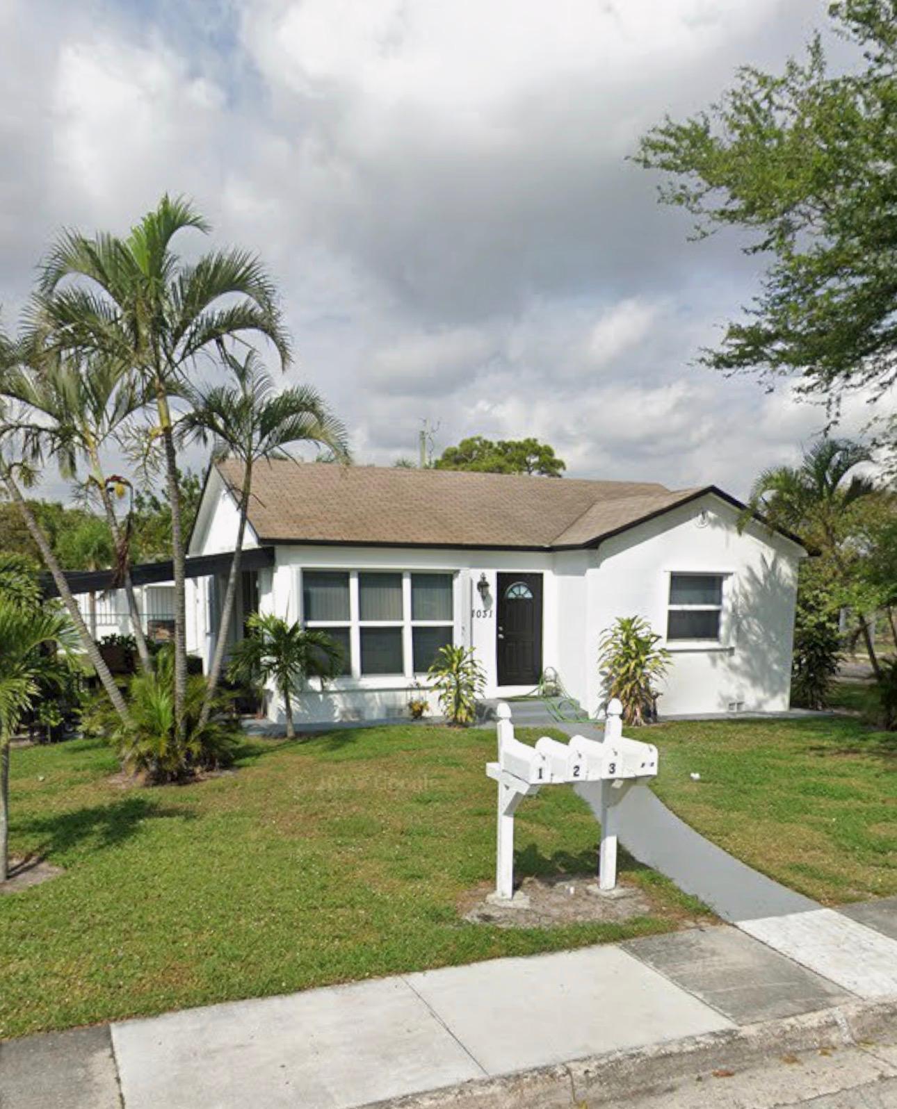 LAKE WORTH TOWN OF - Residential Income