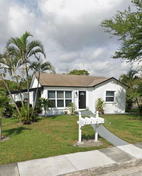 1031 N E Street 1-4 Lake Worth Beach FL 33460