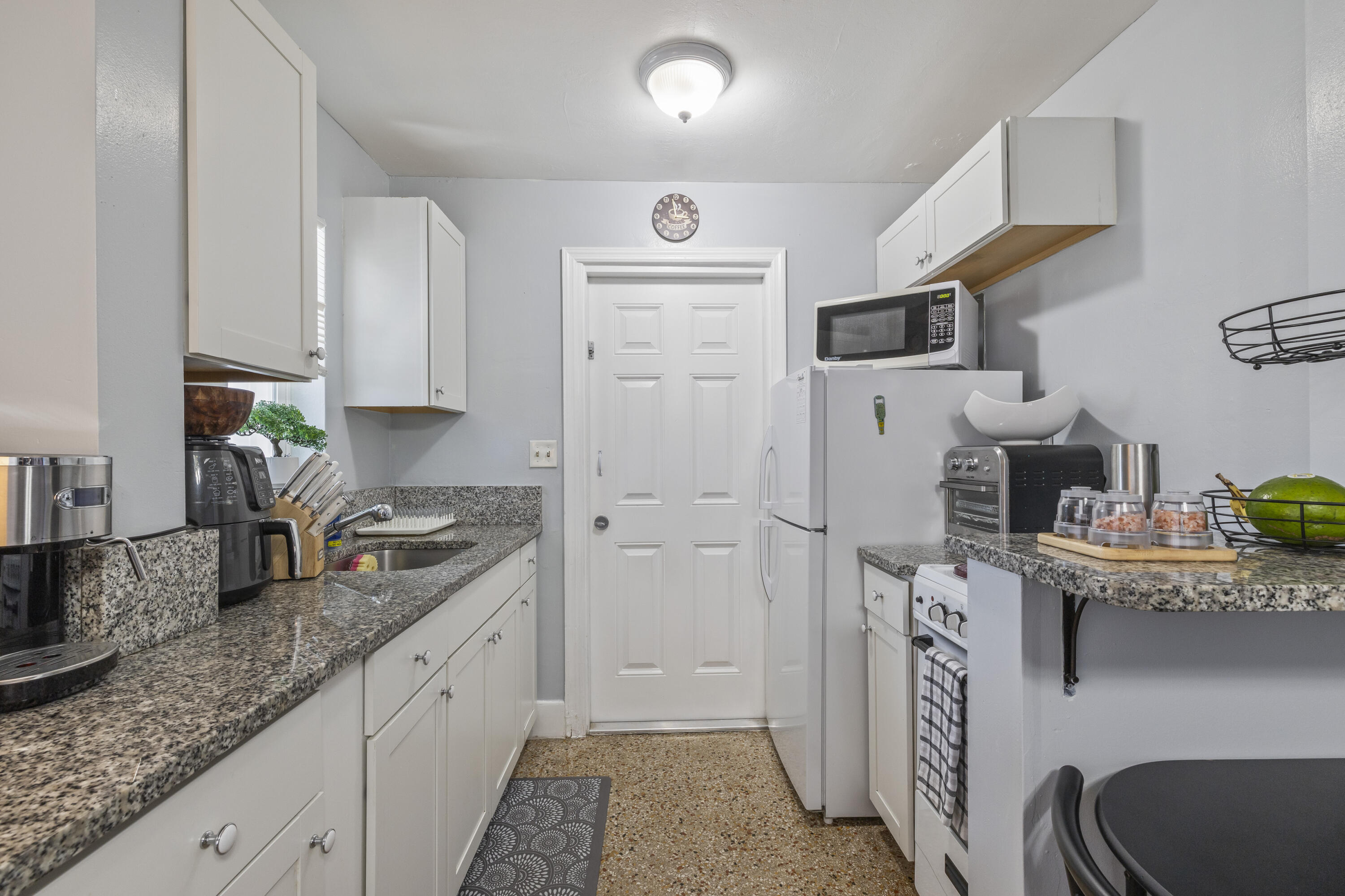 LAKE WORTH TOWN OF - Residential Income