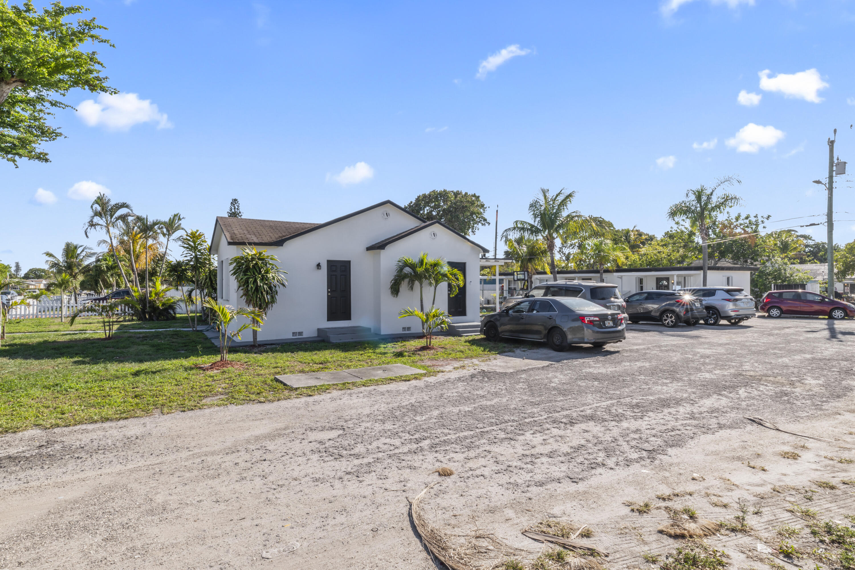 LAKE WORTH TOWN OF - Residential Income