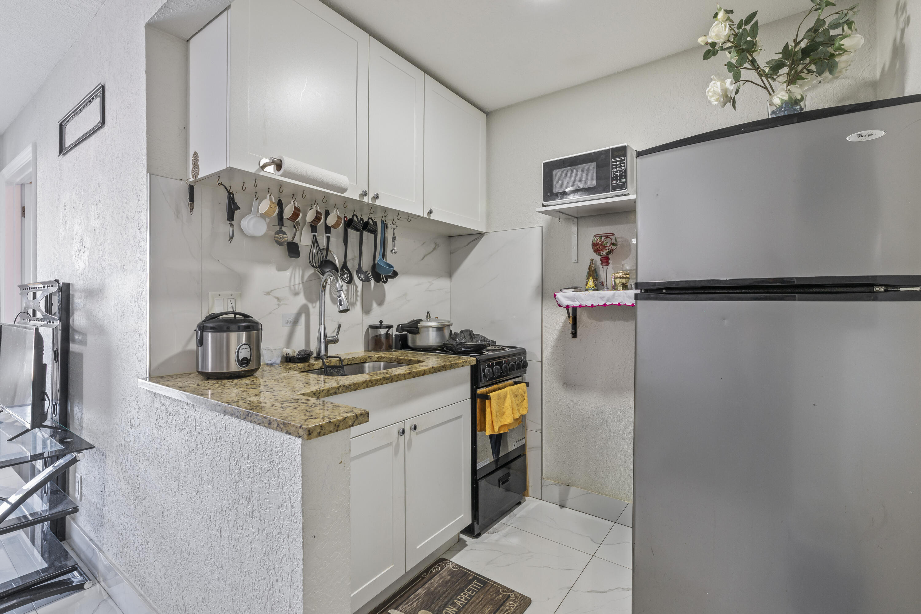 LAKE WORTH TOWN OF - Residential Income