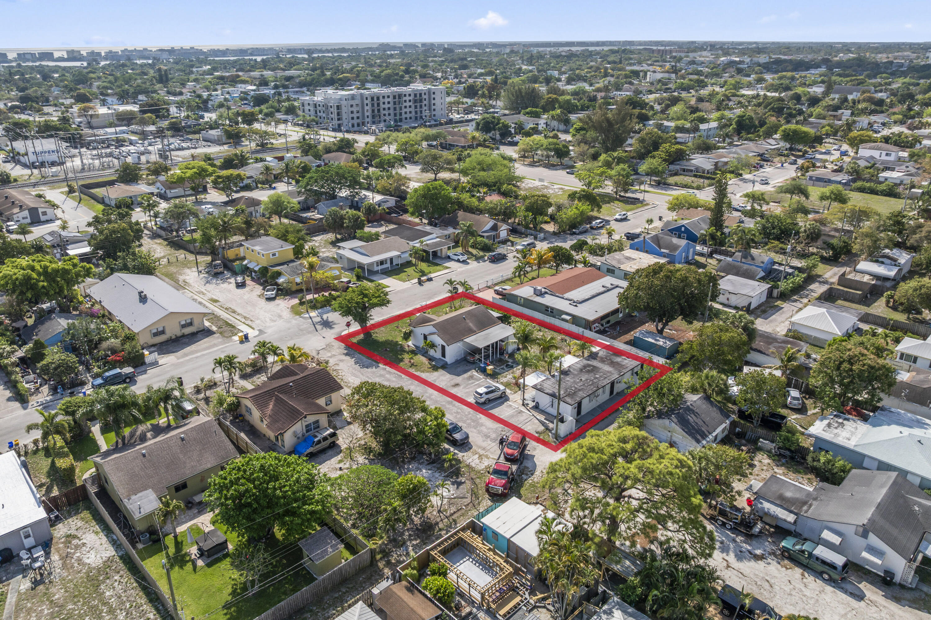 LAKE WORTH TOWN OF - Residential Income