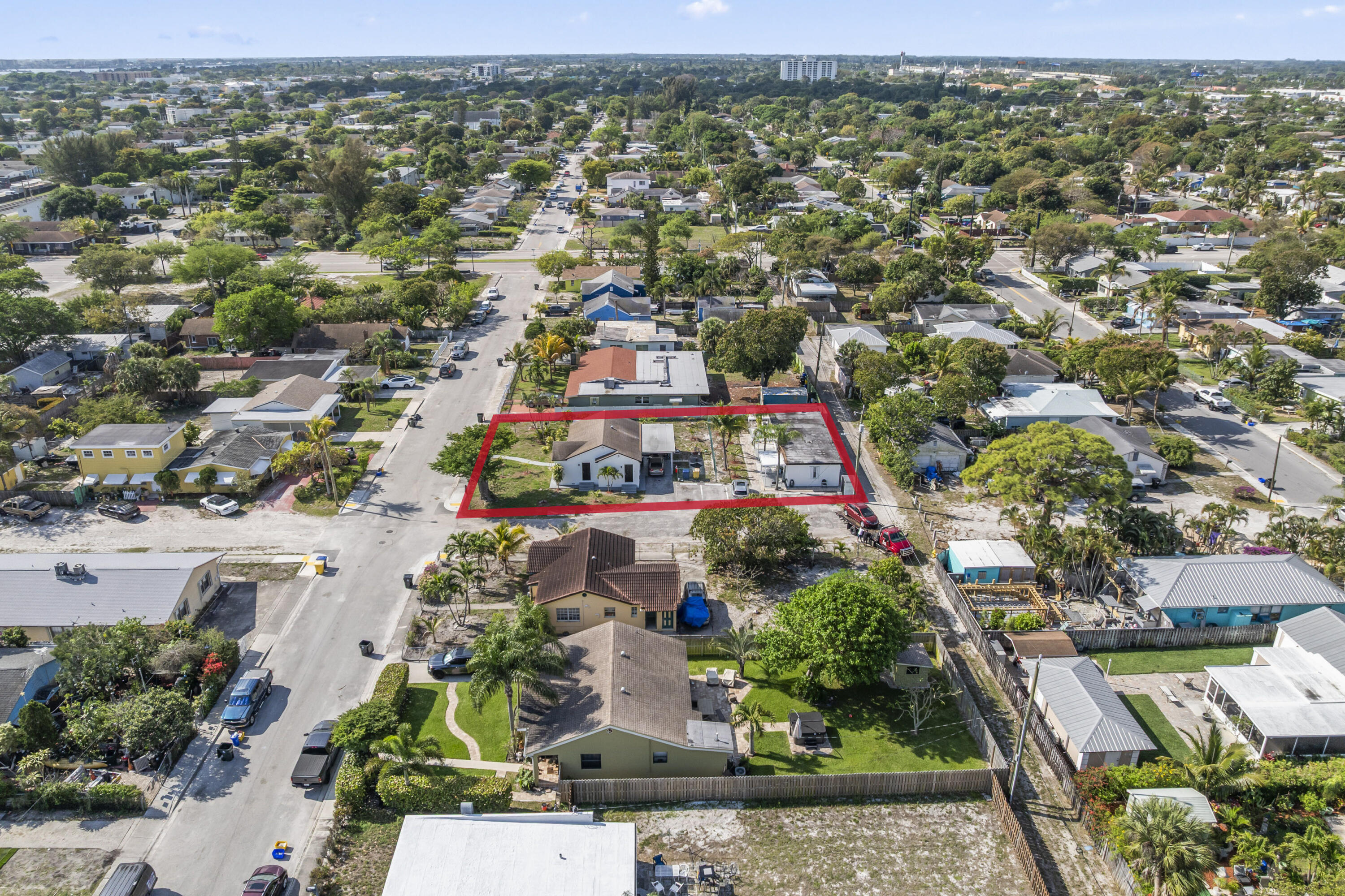 LAKE WORTH TOWN OF - Residential Income
