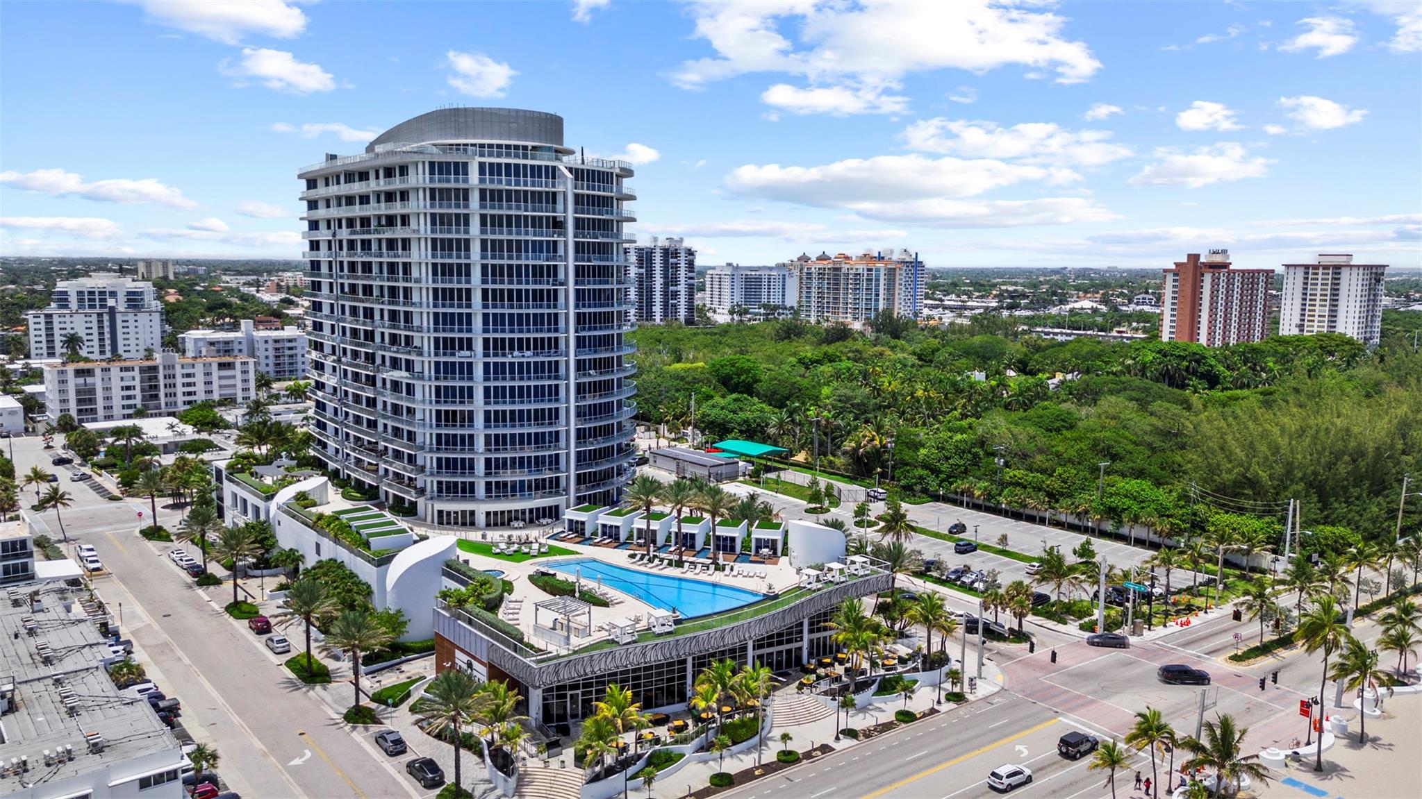 PARAMOUNT FT LAUDERDALE - Residential