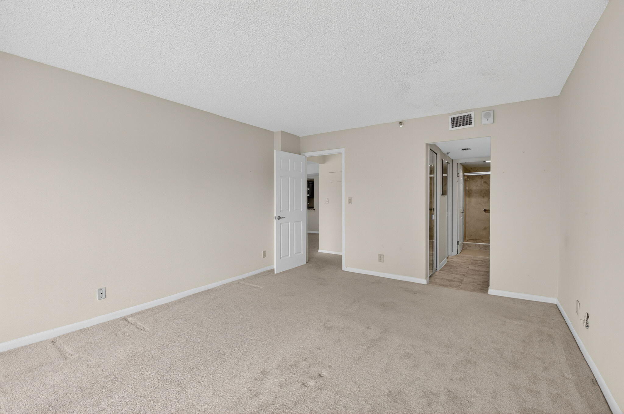 GLENS CONDO - Residential