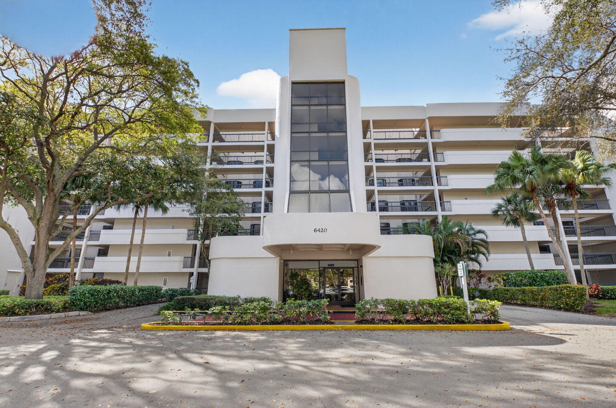 GLENS CONDO - Residential