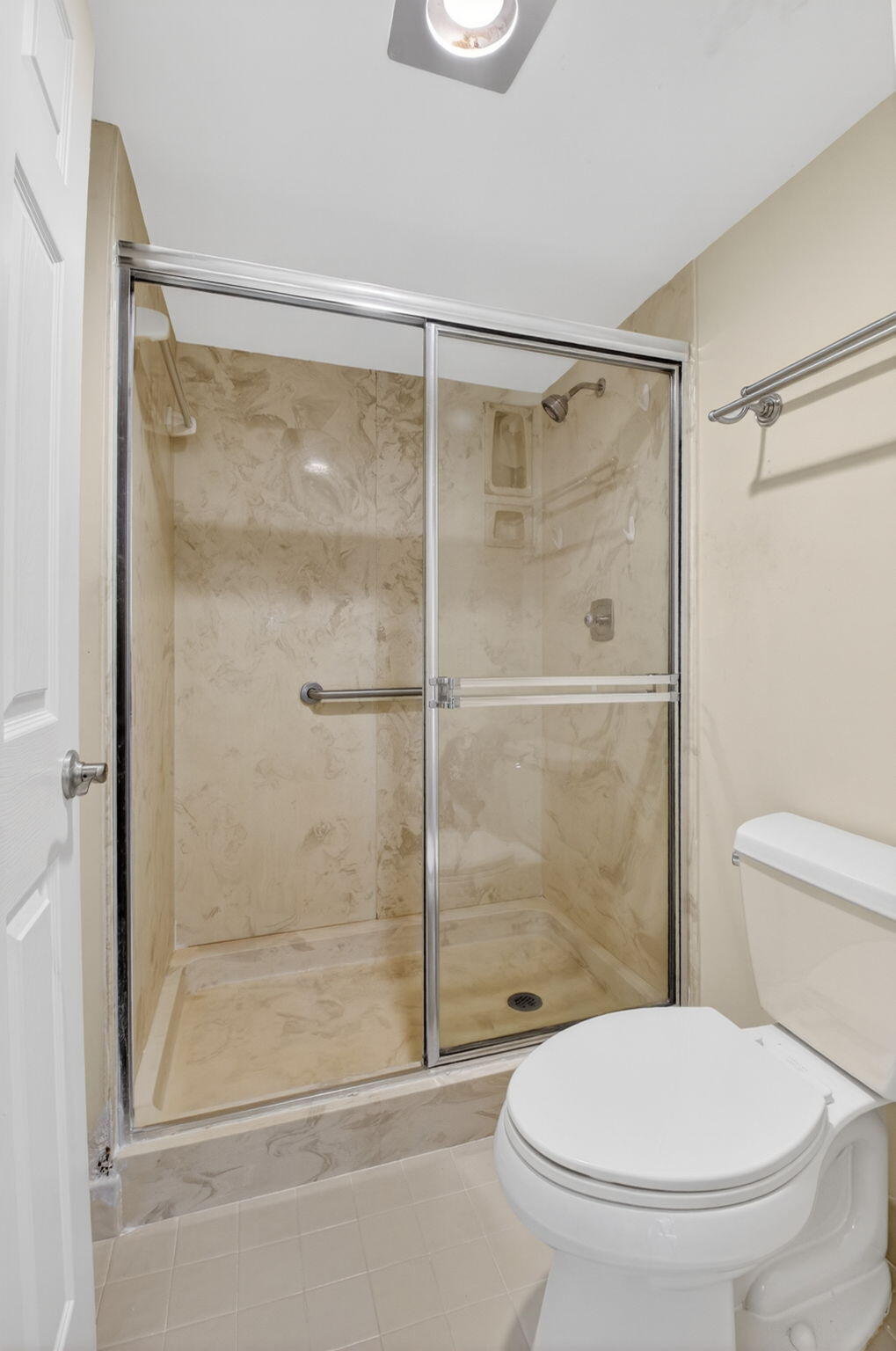 GLENS CONDO - Residential