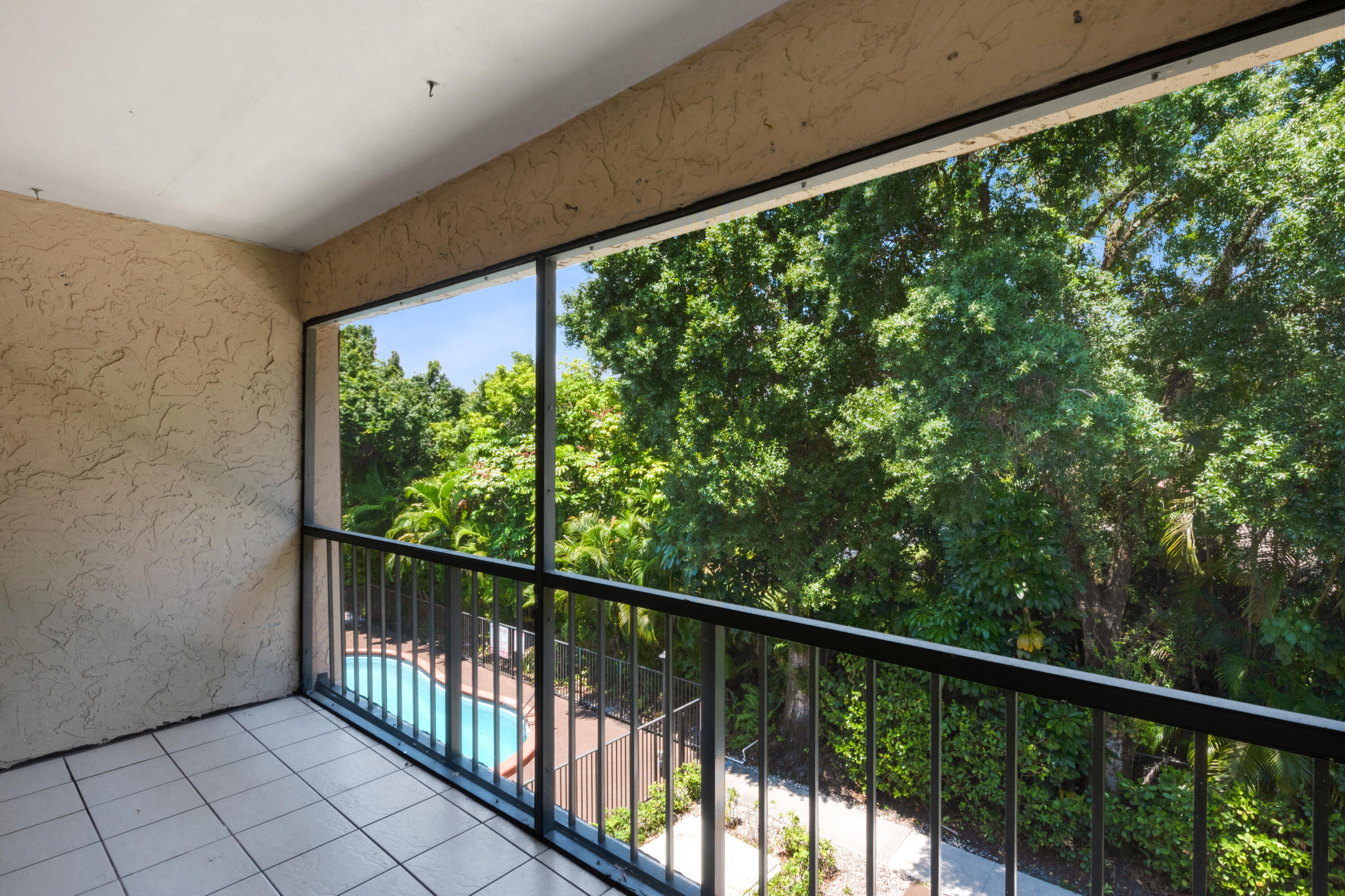 SANDPIPER CONDO - Residential