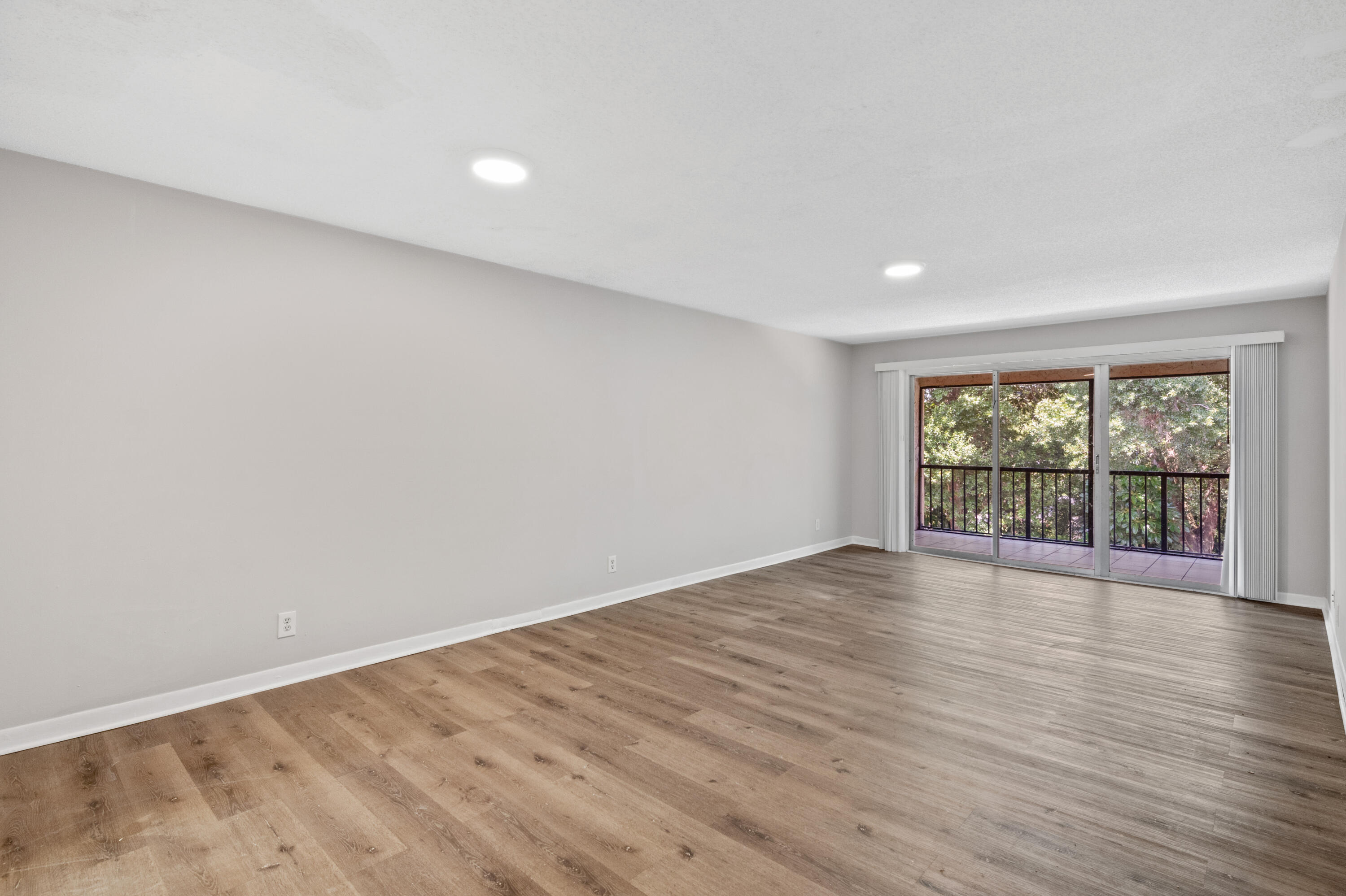 SANDPIPER CONDO - Residential