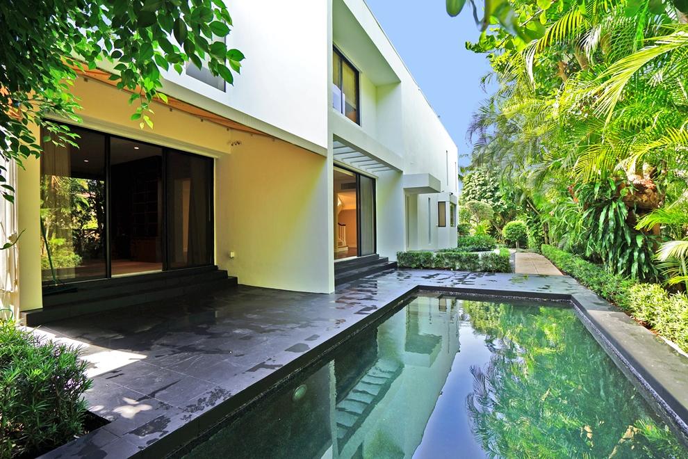 ADAMS HOUSE - Residential