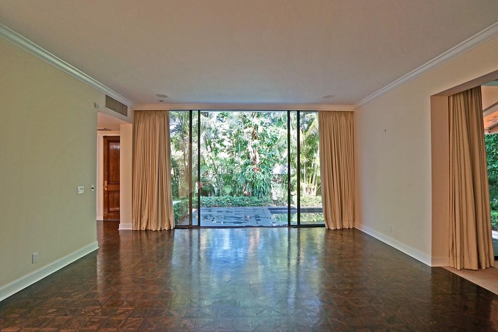 ADAMS HOUSE - Residential