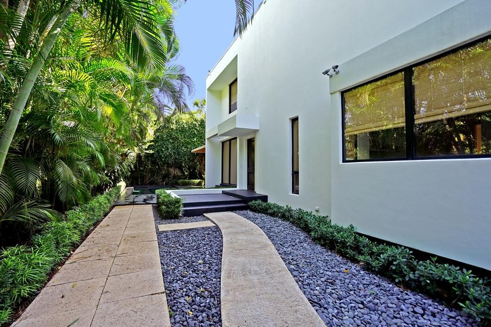 ADAMS HOUSE - Residential